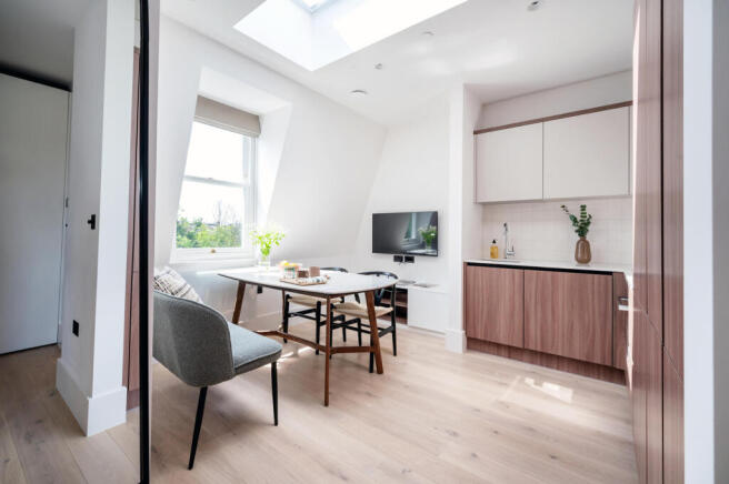 Apartment J (34).jpg