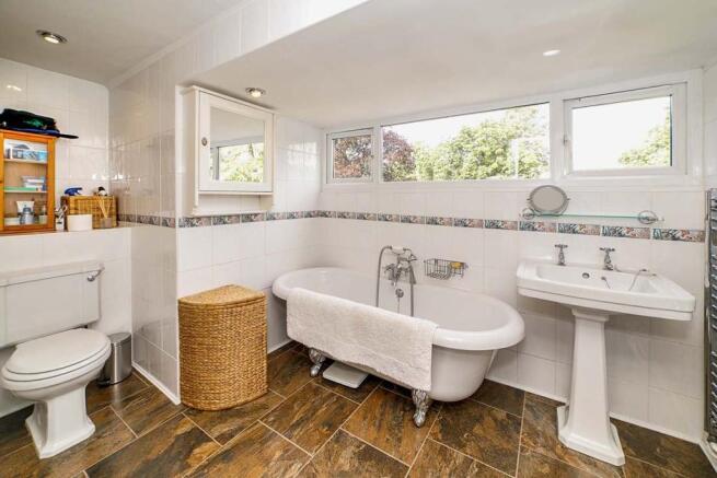 Family Bathroom/Wc