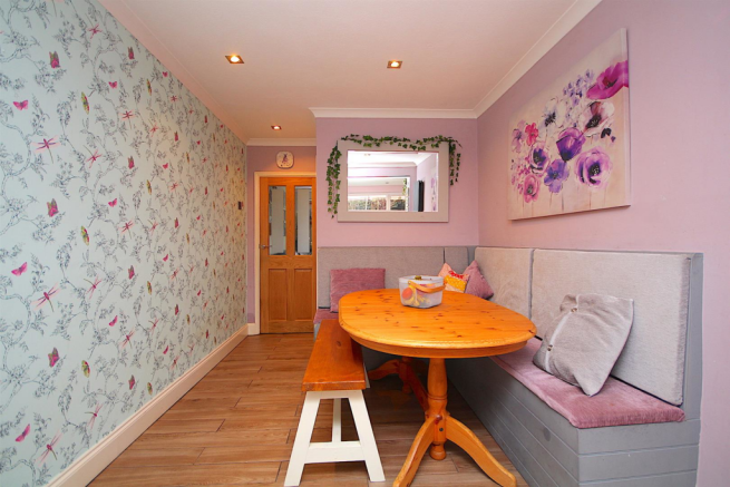 L-Shaped Kitchen Diner