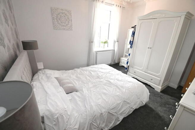 3 bed Terraced for sale Image 7