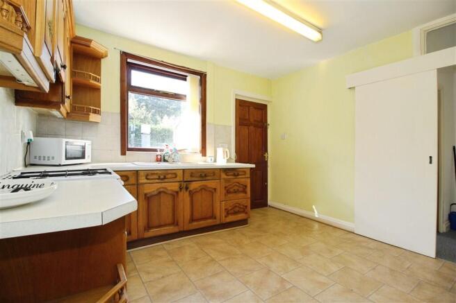 3 bed Semi-Detached for sale Image 5