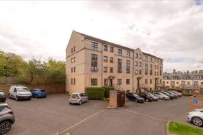Flat 3, 1, Rodney Place, Broughton, Edinburgh EH7 4FR