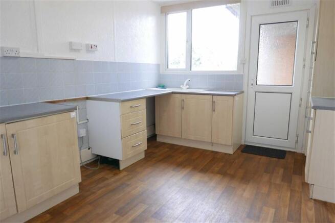 KITCHEN/BREAKFAST RO
