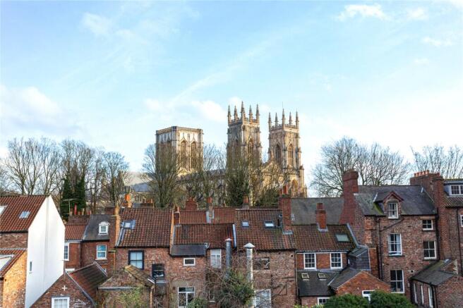 2 bed Flat for sale Image 5
