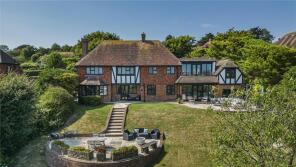8, Warren Lane, Eastbourne BN20 0HA