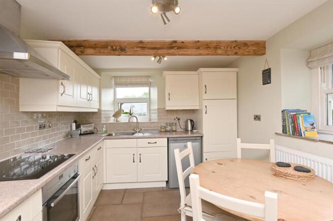 KITCHEN.jpg