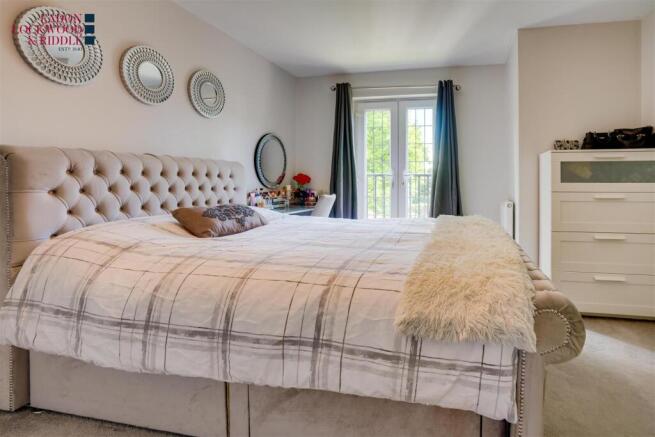 4 bed Terraced for sale Image 11