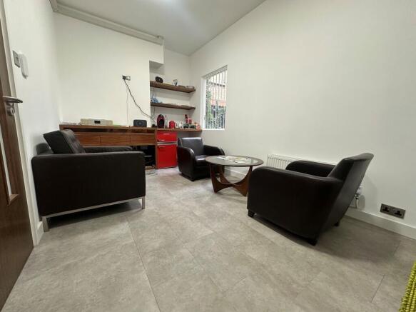 rear room 68 broa...