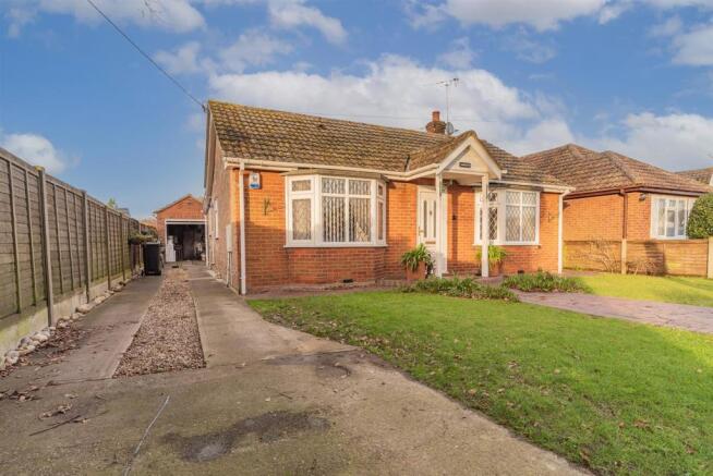 New-Town-Road-Clacton-on-Sea-bungalow-DSC_5115.jpg