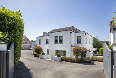 Quarry Close, Oxted, Surrey, RH8