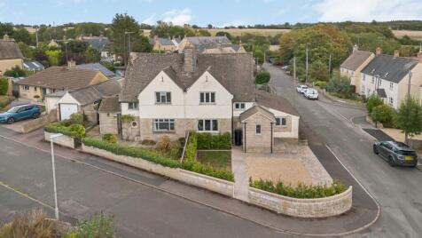 St. Johns Close, Cirencester, Gloucestershire, GL7