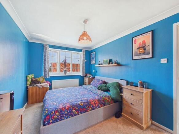 3 bed Semi-Detached for sale Image 8