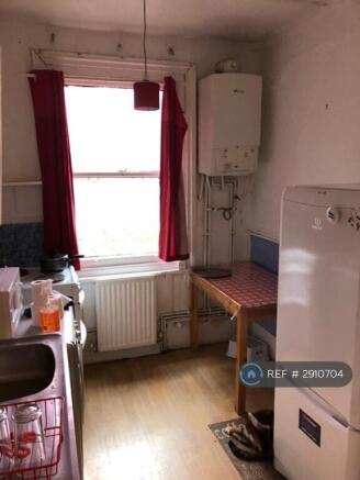 Separate Kitchen/Dining Room Photo1