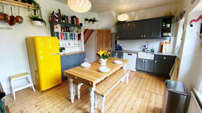 Kitchen/Dining Room