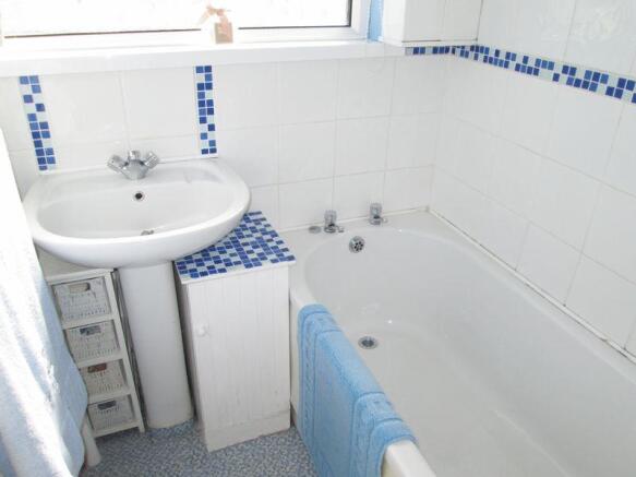 Family Bathroom 