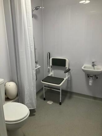 1 bed Ground Flat to rent Image 5