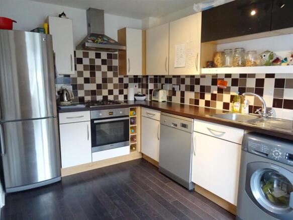 Modern Fitted Kitche
