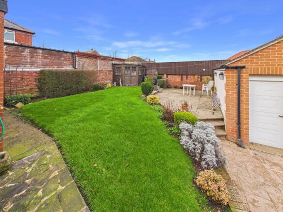 3 bed Detached Bungalow for sale Image 12