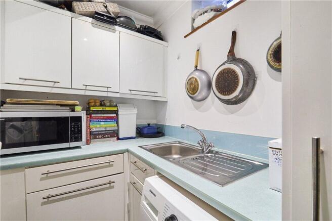 4 bed Detached for sale Image 10