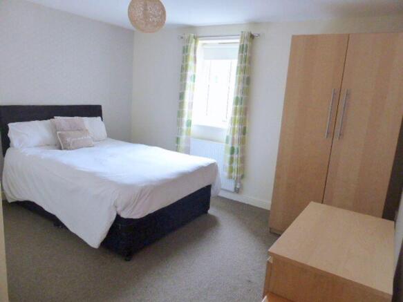 2 bed Flat to rent Image 5