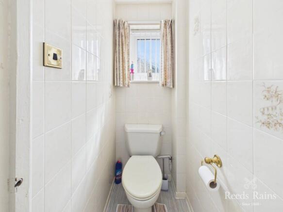 3 bed Detached for sale Image 11