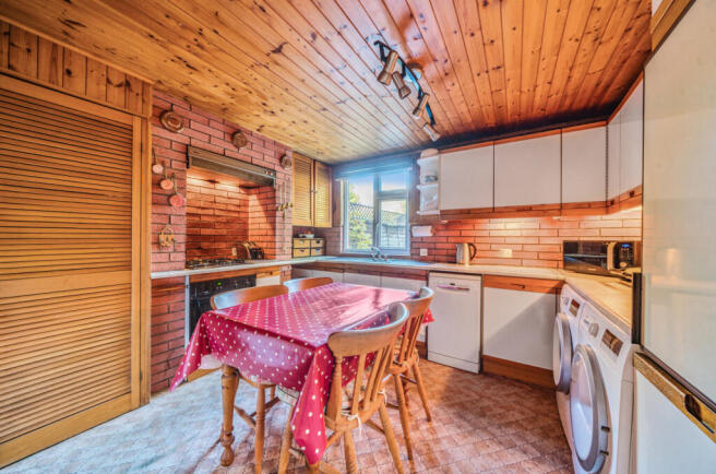 1360635-9-68dba68...