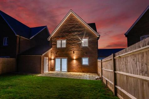 Hawthorn Close, Main Road, Bicknacre, Chelmsford