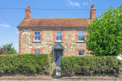 Front Street, East Stour
