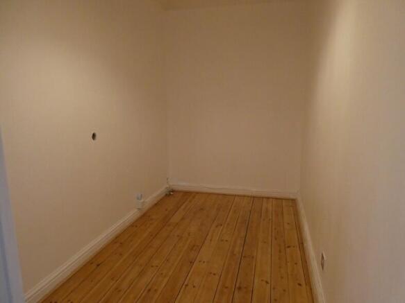 2 bed Flat to rent Image 10