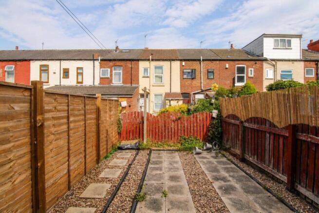 2 bed Terraced for sale Image 9