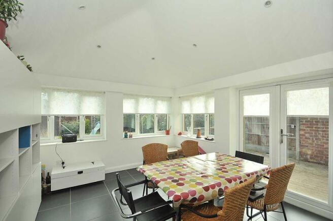 Garden/Dining ...