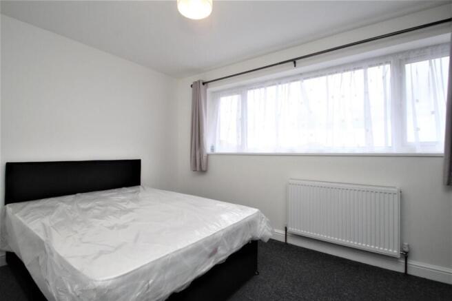 11 Argyll Road Room 1 1  .jpg