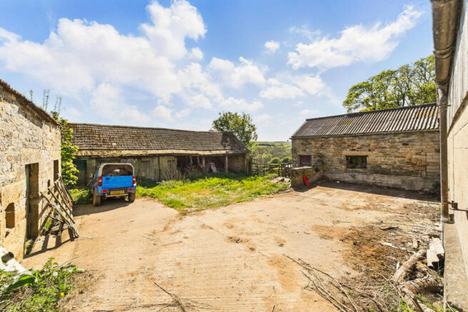 4 bed Farm House for sale Image 5