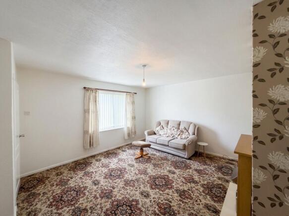 3 bed Semi-Detached for sale Image 5