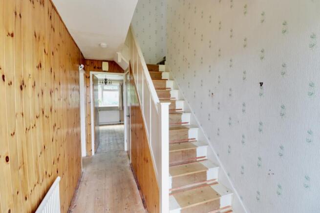 5 bed Detached for sale Image 8
