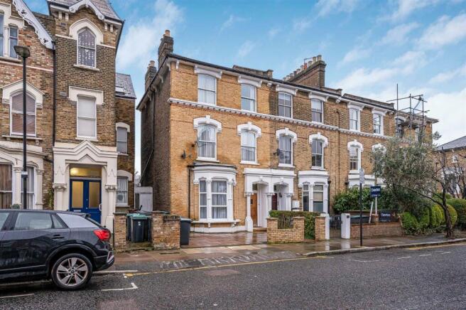 Davies___Davies_57_Victoria_Rd__Finsbury_Park__Lon