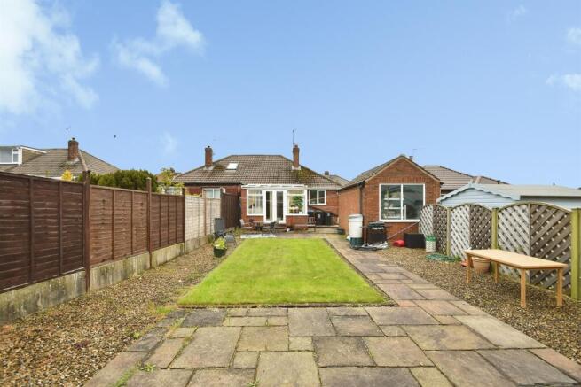 2 bed Semi-Detached Bungalow for sale Image 11