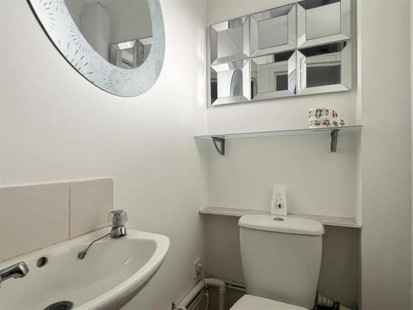 Cloakroom/WC