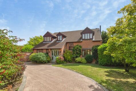 Hemingford Gardens, Yarm, TS15
