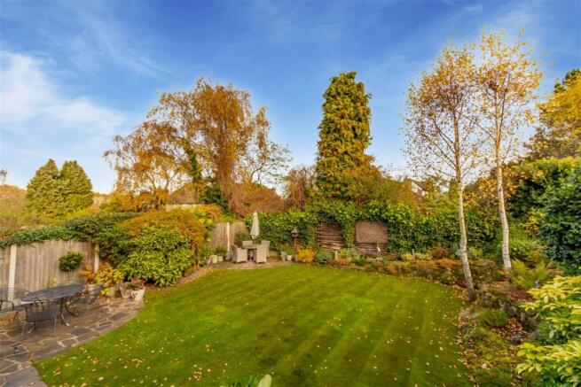 Garden (8)-HDR copy.jpg