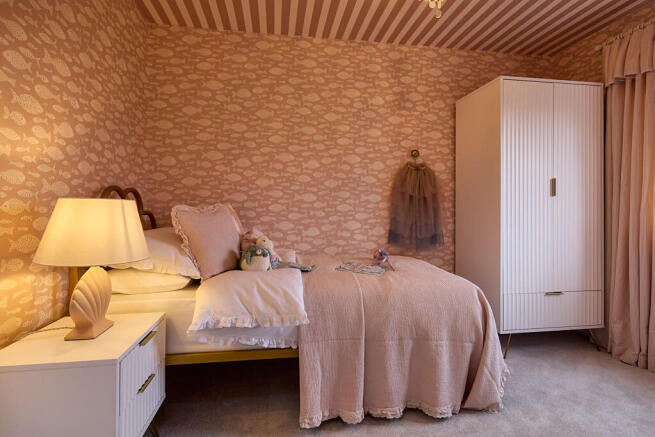 3 bed Semi-Detached for sale Image 9