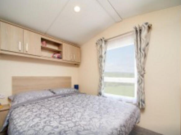 2 bed Park Home for sale Image 5