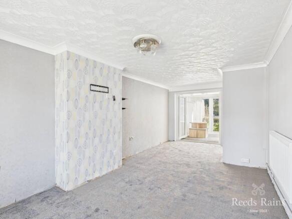 3 bed Semi-Detached for sale Image 4