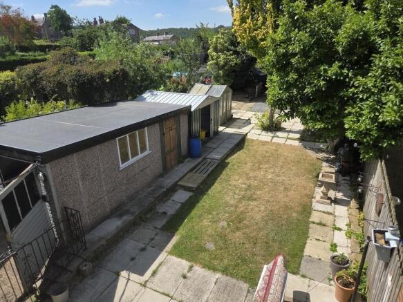 3 bed Semi-Detached to rent Image 11