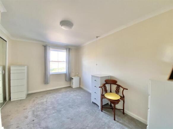 1 bed Apartment for sale Image 6