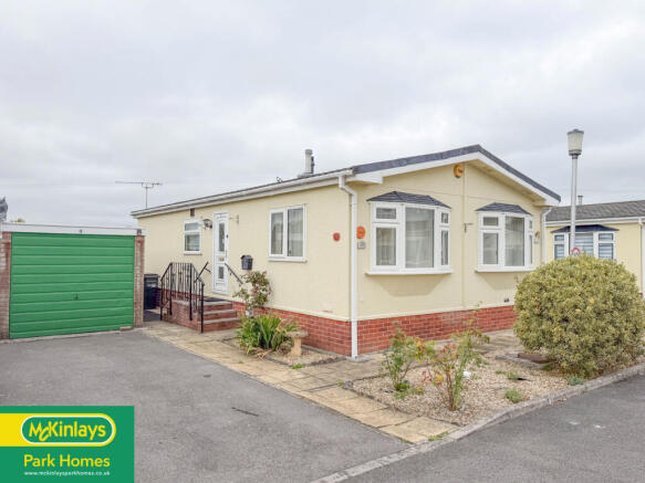 2 Bedroom Park Home for Sale