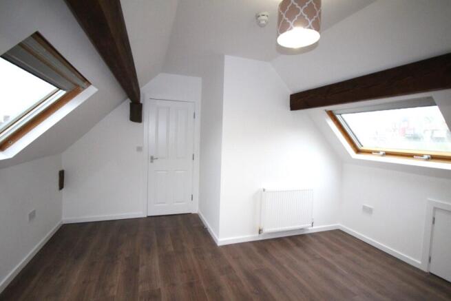 2 bed Apartment to rent Image 12