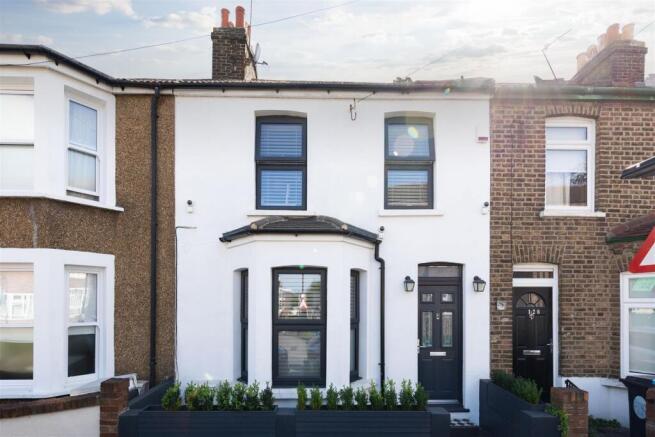 Pretoria Avenue, E17