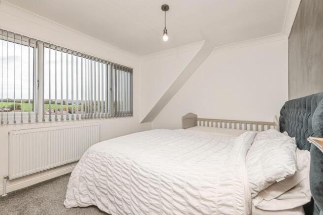 3 bed Semi-Detached for sale Image 12