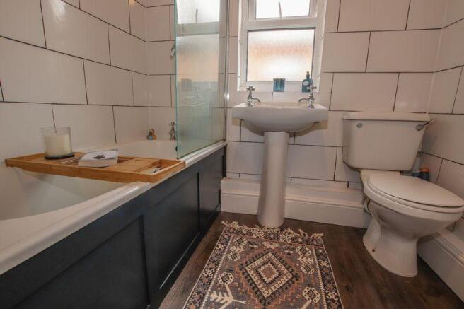 Bathroom / WC